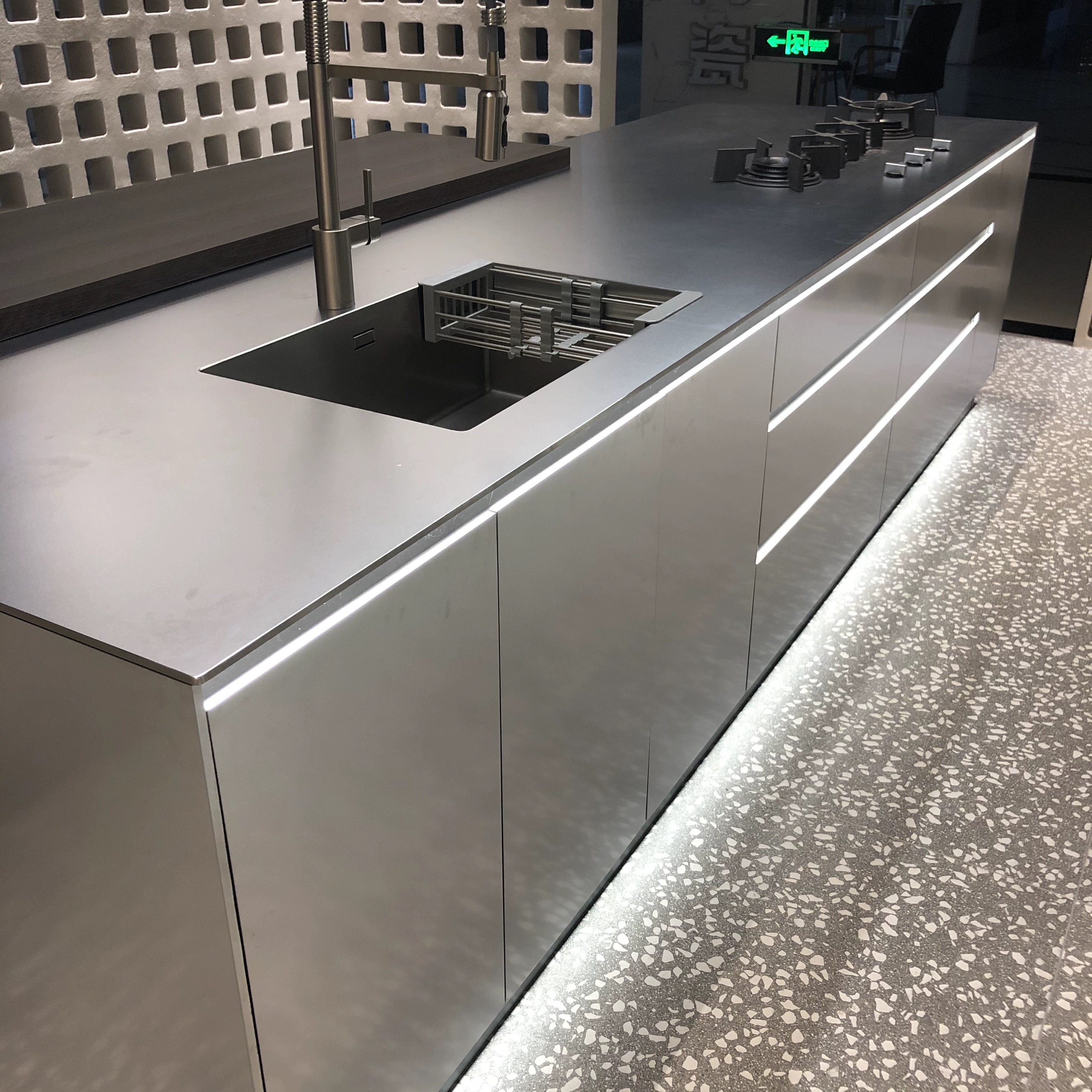 Stainless Steel Counter Top Plate
